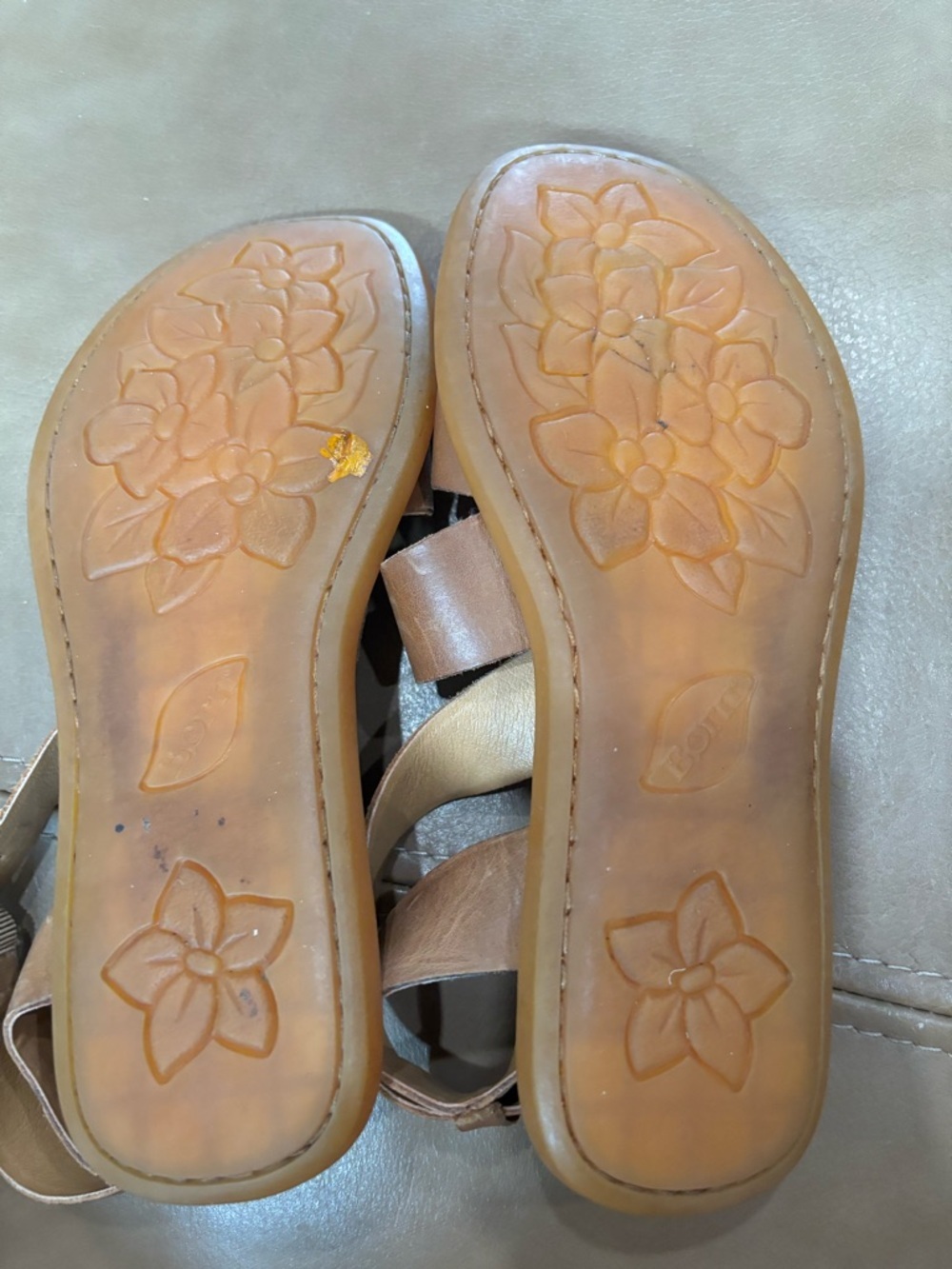 Born Tan Leather Crisscross comfortable cushioned strappy Sandals - Picture 5 of 7